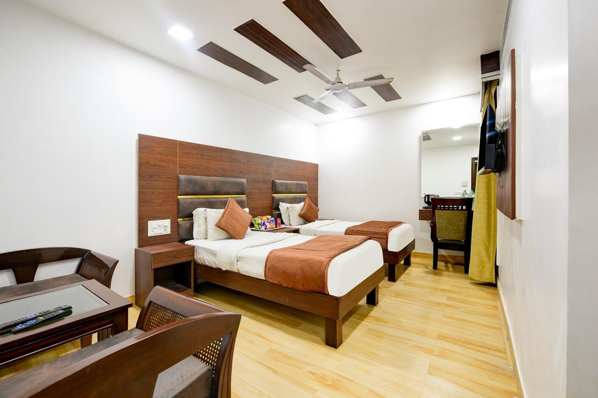 Staybook South Delhi Nuova Delhi Esterno foto