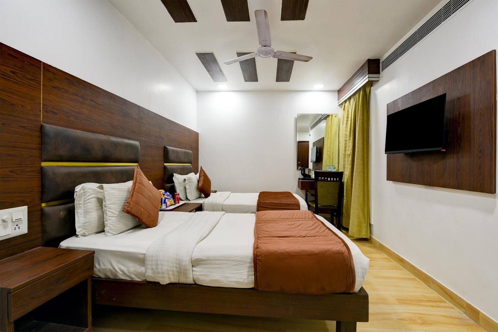 Staybook South Delhi Nuova Delhi Esterno foto