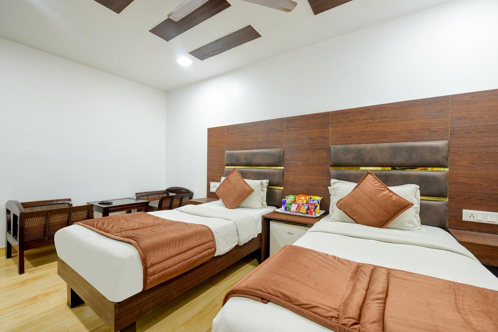 Staybook South Delhi Nuova Delhi Esterno foto