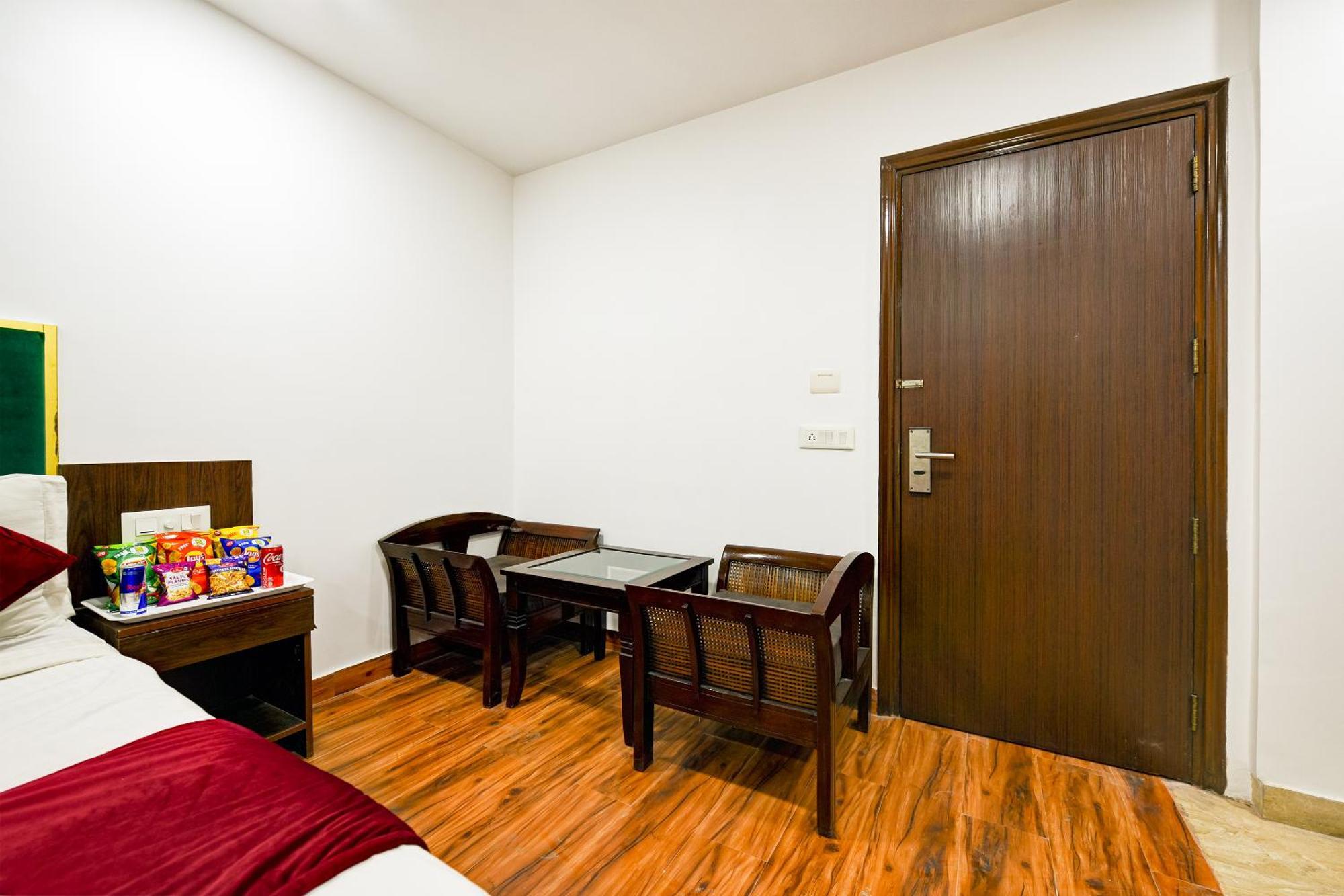 Staybook South Delhi Nuova Delhi Esterno foto