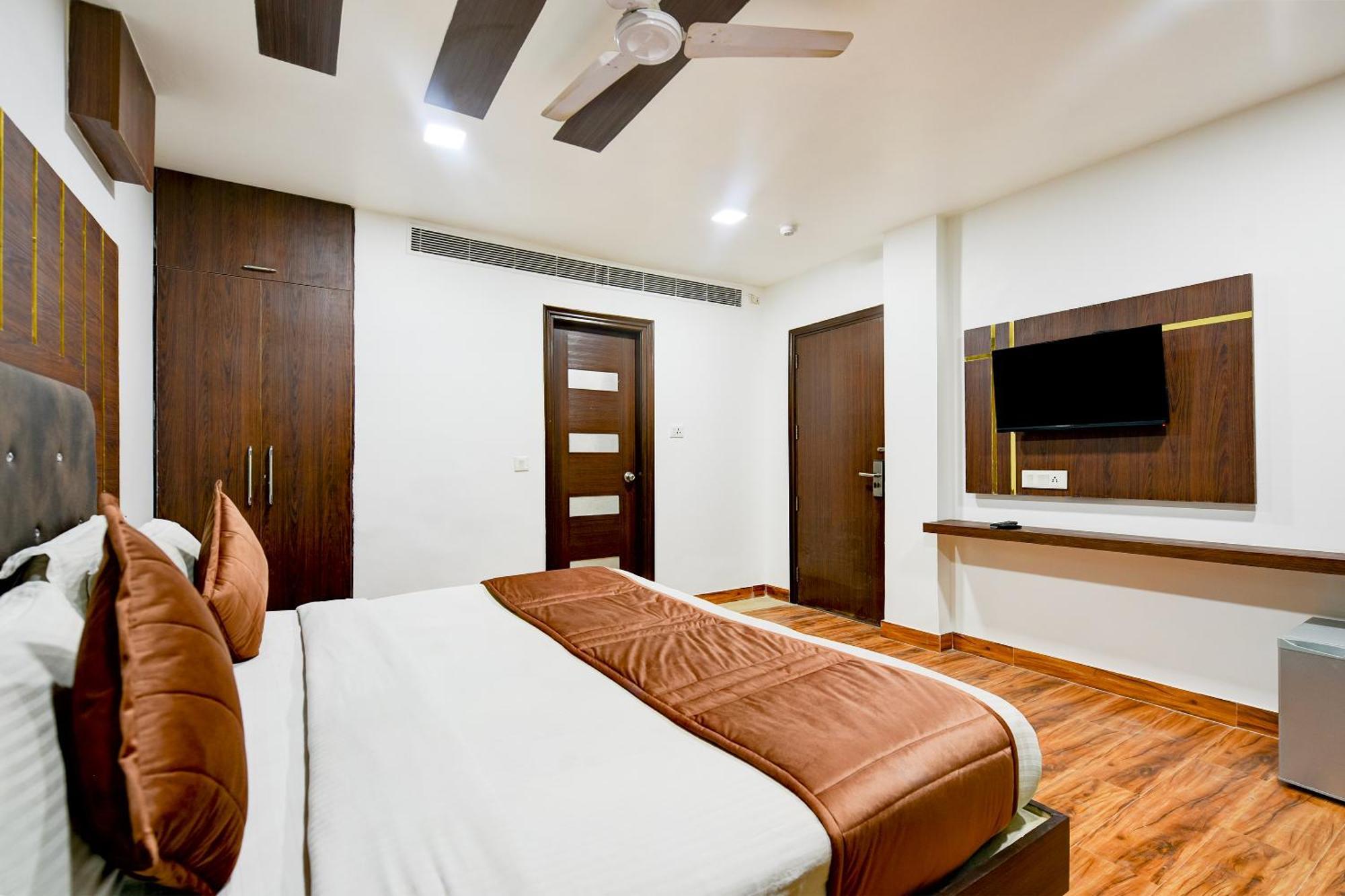 Staybook South Delhi Nuova Delhi Esterno foto