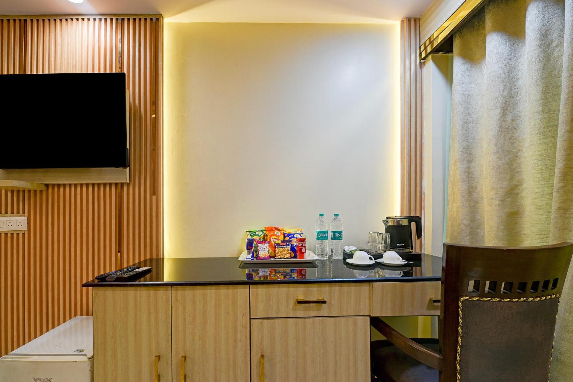 Staybook South Delhi Nuova Delhi Esterno foto